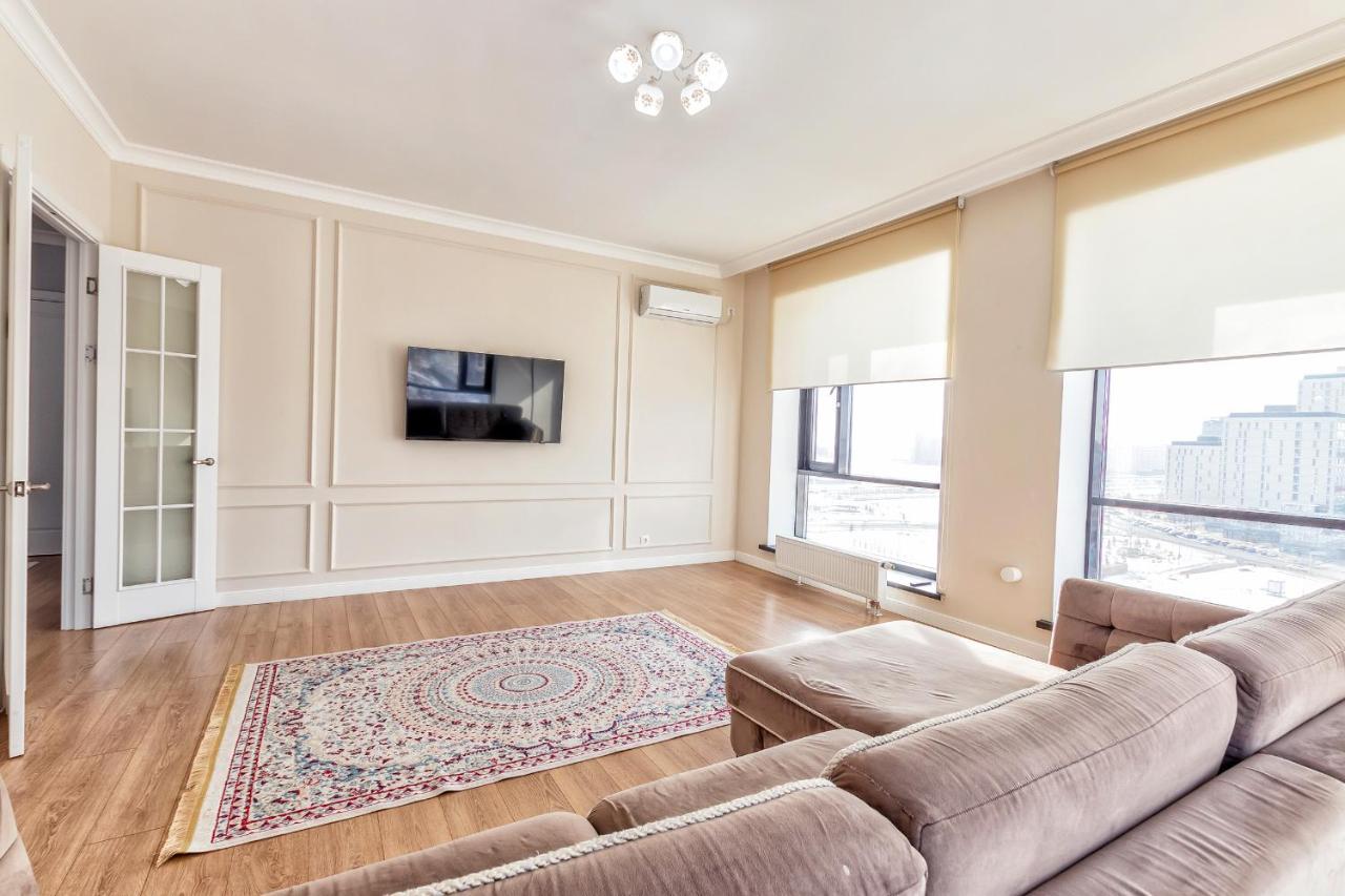 Raisson Aparthotel H346 Хан Шатыр Астана Екстериор снимка