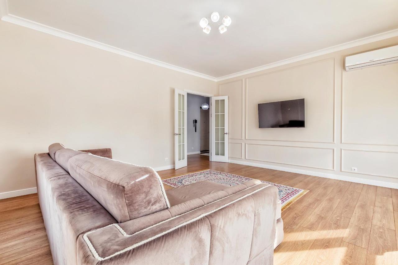 Raisson Aparthotel H346 Хан Шатыр Астана Екстериор снимка