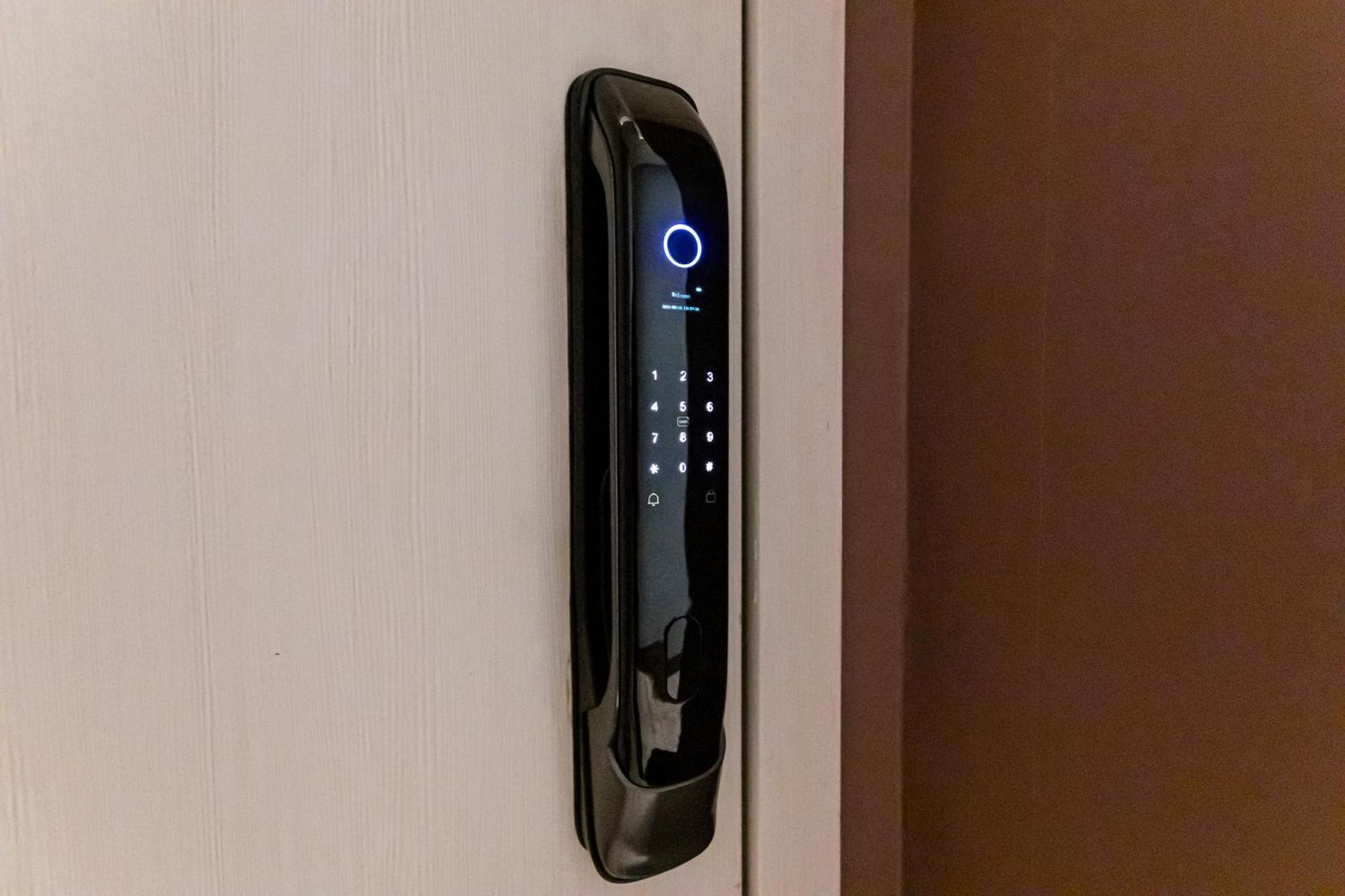 Raisson Aparthotel H346 Хан Шатыр Астана Екстериор снимка
